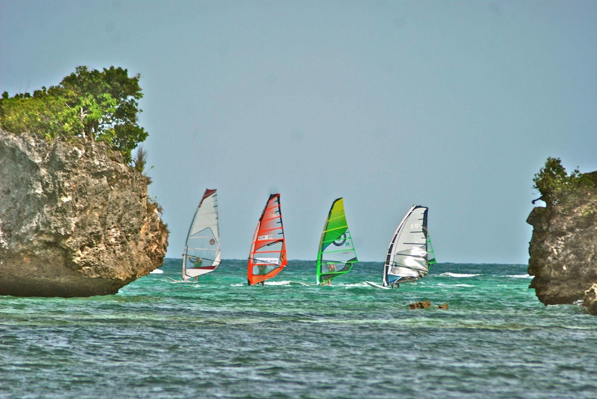 Rieseling Boracay Beach Resort Balabag  Exterior foto